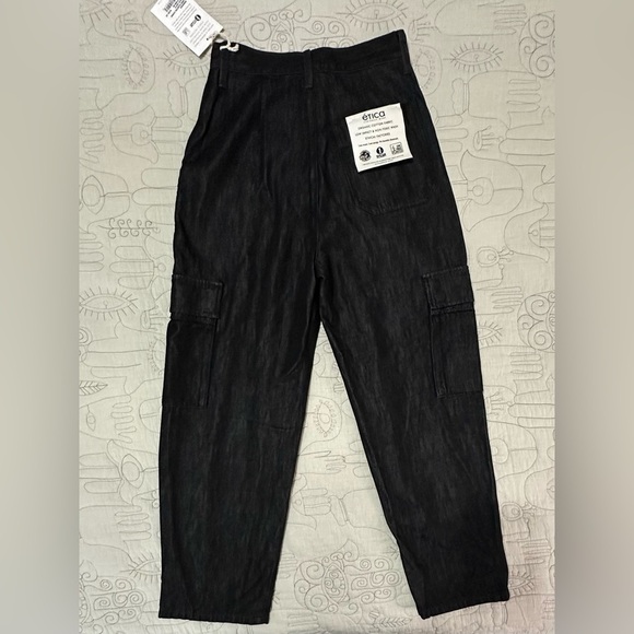 NWT Etica Lewis High Waist Pleated Ankle Cargo Jeans Onyx Black Denim - Picture 5 of 16